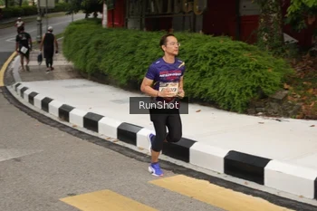 Runner Photo 4256476