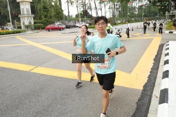 Runner Photo 4256479