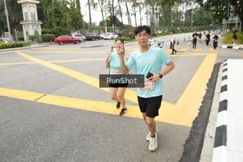 Runner Photo 4256481