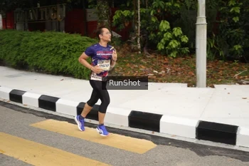 Runner Photo 4256489