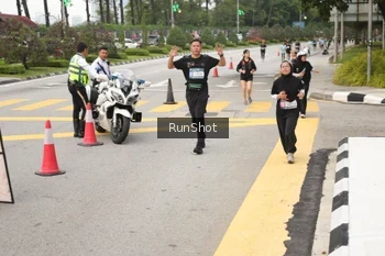 Runner Photo 4256491