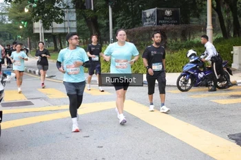 Runner Photo 4256494