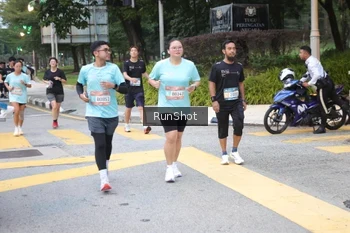 Runner Photo 4256495