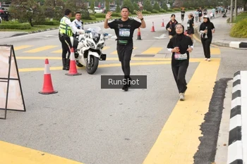 Runner Photo 4256496