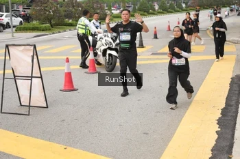 Runner Photo 4256502