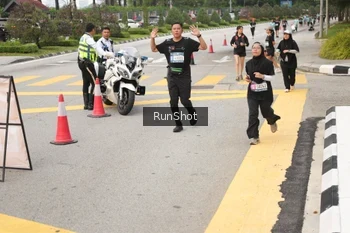 Runner Photo 4256504