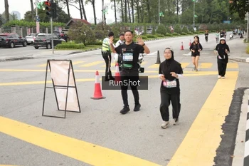 Runner Photo 4256512