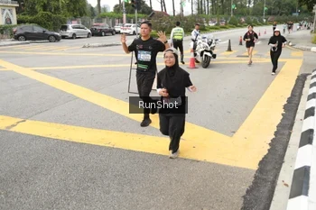 Runner Photo 4256517