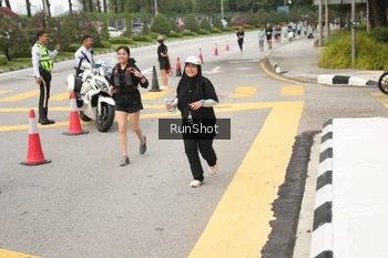 Runner Photo 4256528