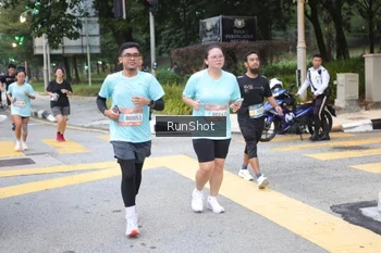 Runner Photo 4256530