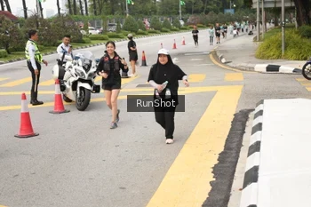 Runner Photo 4256535