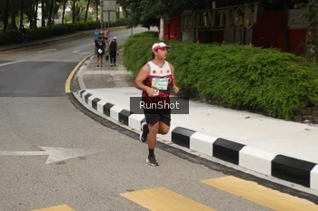Runner Photo 4256537