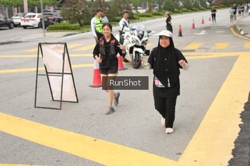 Runner Photo 4256539