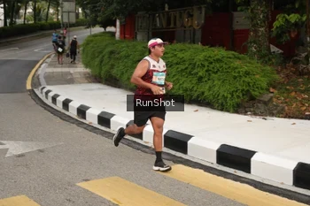 Runner Photo 4256543