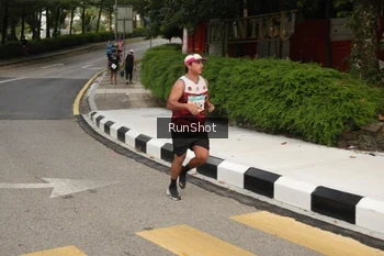 Runner Photo 4256547