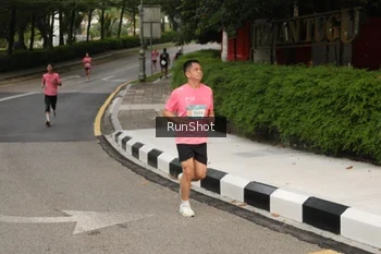 Runner Photo 4256557