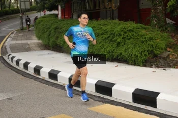 Runner Photo 4256560