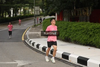 Runner Photo 4256563