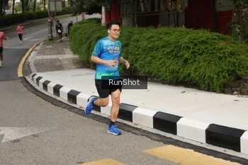 Runner Photo 4256568