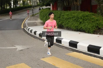 Runner Photo 4256574