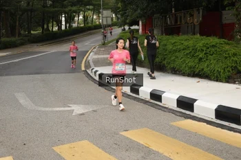 Runner Photo 4256593