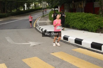 Runner Photo 4256597