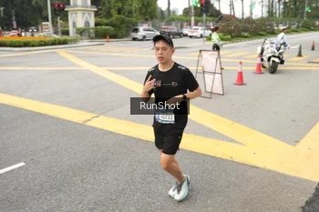 Runner Photo 4256598