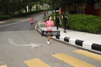 Runner Photo 4256604