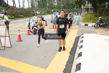 Runner Photo 4256608