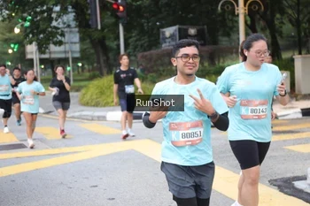 Runner Photo 4256609