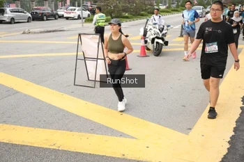 Runner Photo 4256614