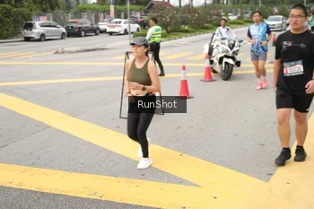 Runner Photo 4256618