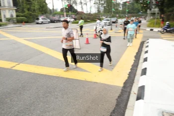 Runner Photo 4256639