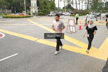 Runner Photo 4256647