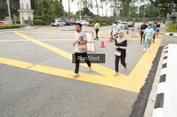 Runner Photo 4256650