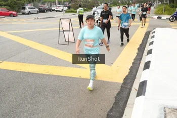 Runner Photo 4256665