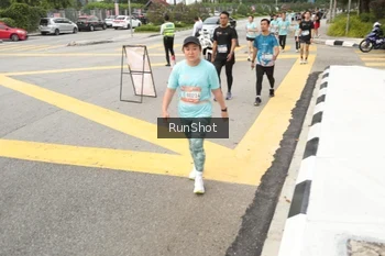Runner Photo 4256673