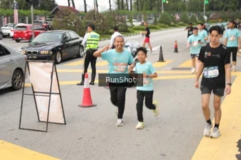 Runner Photo 4256692