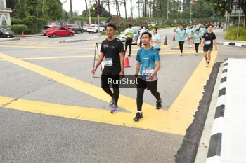 Runner Photo 4256693
