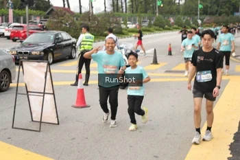 Runner Photo 4256696
