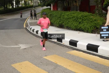Runner Photo 4256707