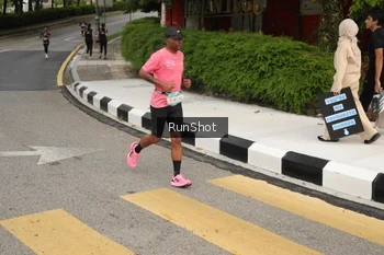 Runner Photo 4256709