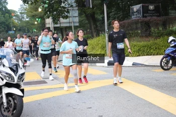Runner Photo 4256724