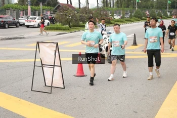 Runner Photo 4256728