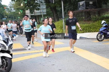 Runner Photo 4256729