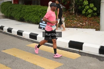 Runner Photo 4256731