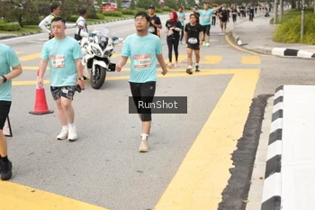 Runner Photo 4256738