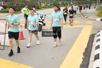 Runner Photo 4256746