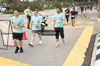 Runner Photo 4256748