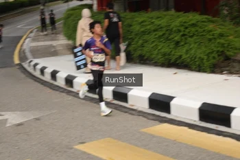Runner Photo 4256749